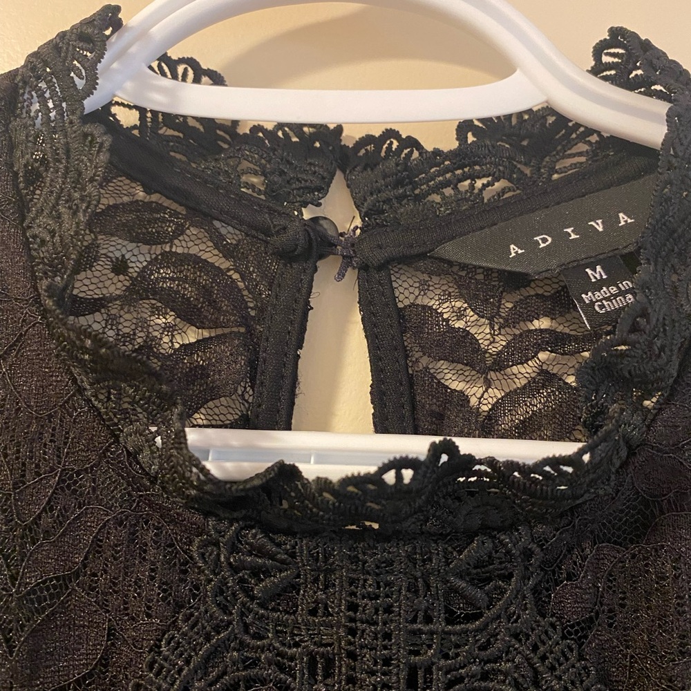 Lace top - Picture 2 of 2